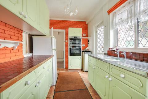 3 bedroom detached house for sale, Chewton Common Road, Highcliffe, Christchurch, BH23