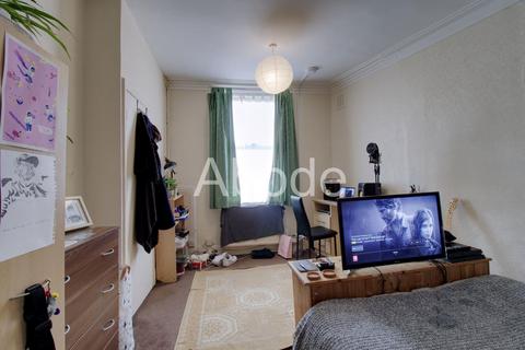 5 bedroom house to rent, Royal Park Avenue, Hyde Park, Leeds