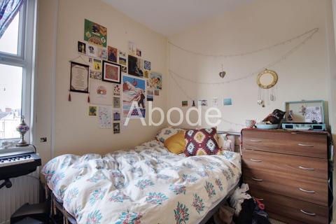 undefined, Royal Park Avenue, Hyde Park, Leeds