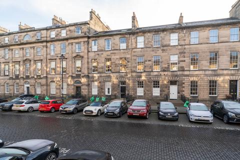 71/4 Great King Street, New Town, Edinburgh, EH3 6RN