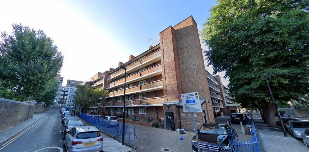 2 Bedroom 1st floor flat