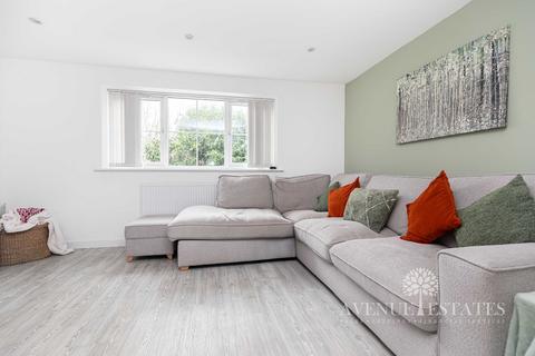 1 bedroom apartment for sale, Wimborne Road, Bournemouth BH11