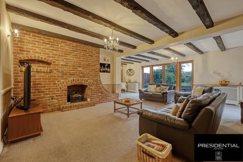 36 Wellfields, Loughton, IG10 1NY