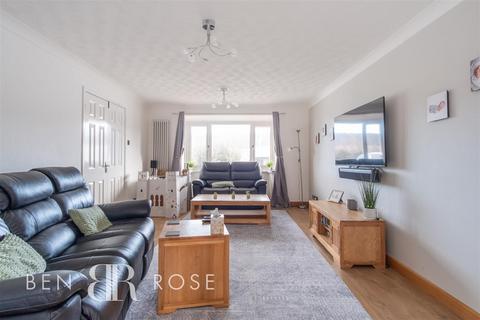 37 Grey Heights View, Chorley, PR6 0TN