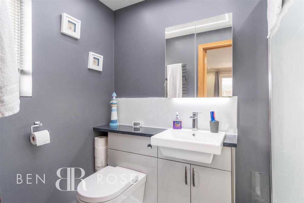 Master Ensuite