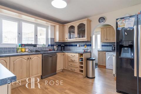 37 Grey Heights View, Chorley, PR6 0TN