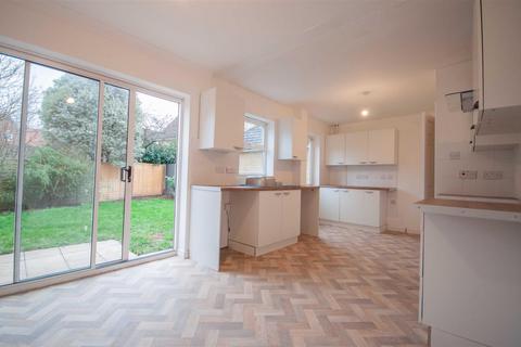 3 bedroom detached house for sale, Wickham Crescent, Chelmsford