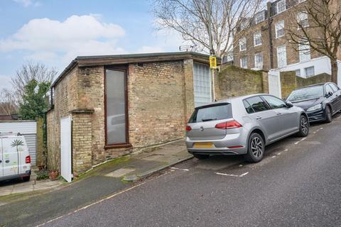 34 Kingsley Place, London, N6 5EA