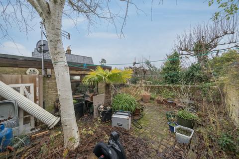 34 Kingsley Place, London, N6 5EA
