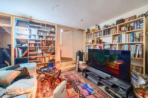 34 Kingsley Place, London, N6 5EA
