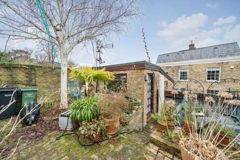 34 Kingsley Place, London, N6 5EA