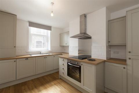 2 bedroom flat to rent, Cow Pasture Road, Ilkley, LS29