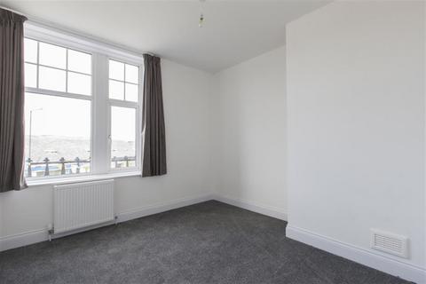 2 bedroom flat to rent, Cow Pasture Road, Ilkley, LS29