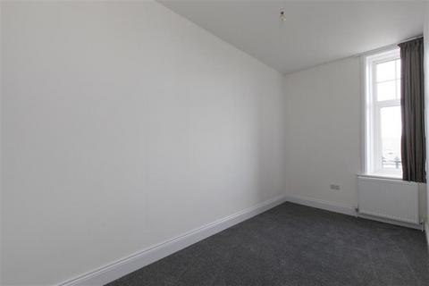 2 bedroom flat to rent, Cow Pasture Road, Ilkley, LS29