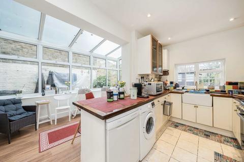 3 bedroom semi-detached house for sale, Railway Road, Teddington TW11