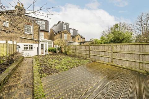 61 Railway Road, Teddington, TW11 8RZ
