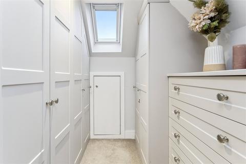 2, Baillie Cottages Denby Road, Cobham, KT11 1FB