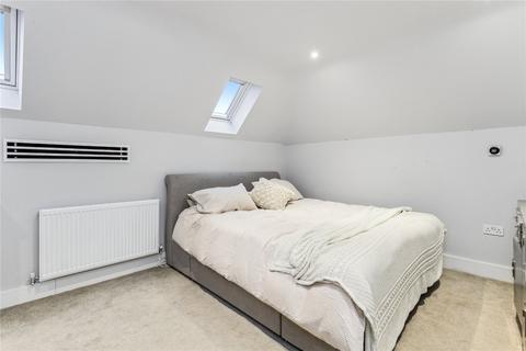 2, Baillie Cottages Denby Road, Cobham, KT11 1FB