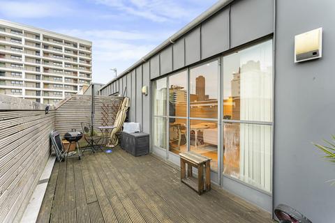 2 bedroom apartment for sale, Banner Street, London, EC1Y