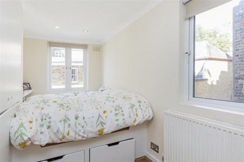 1 bedroom flat to rent, Moreton Terrace Mews North London SW1V