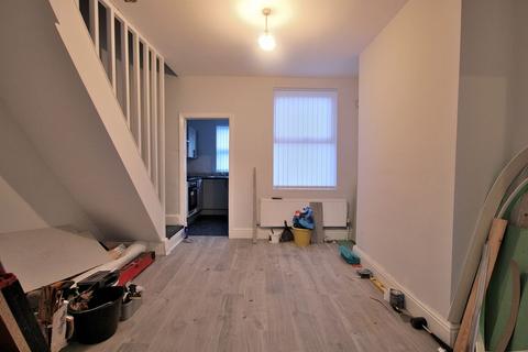 2 bedroom house to rent, Liverpool L4