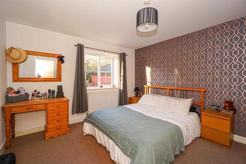 19 Etchingham Drive, St Leonards-on-sea, TN38 9AB