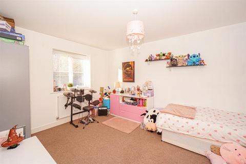 19 Etchingham Drive, St Leonards-on-sea, TN38 9AB