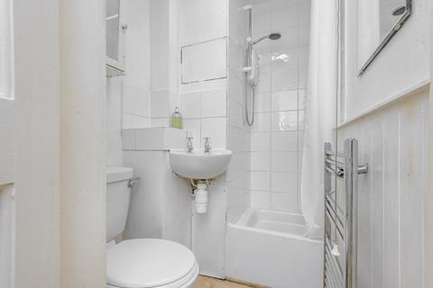 38/5 Caledonian Crescent, Edinburgh, EH11 2AG