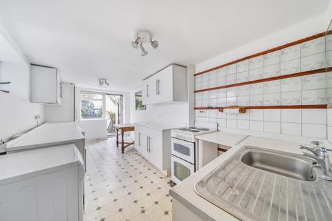 2 bedroom flat for sale, North Road, Highgate