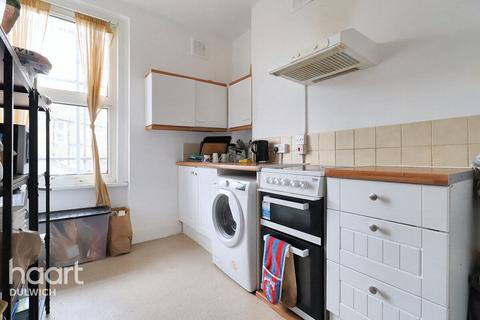 1 bedroom in a house share to rent, Evelina Road, LONDON