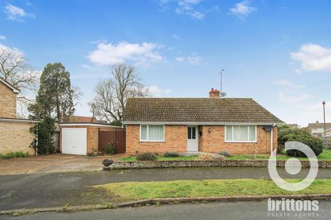 2 bedroom detached bungalow for sale, Avon Rd, Kings Lynn