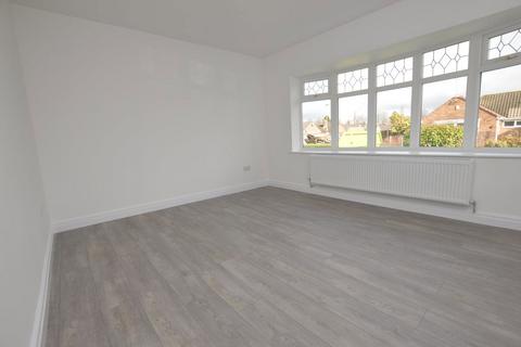 2 bedroom bungalow to rent, Cheltenham Drive, Billinge