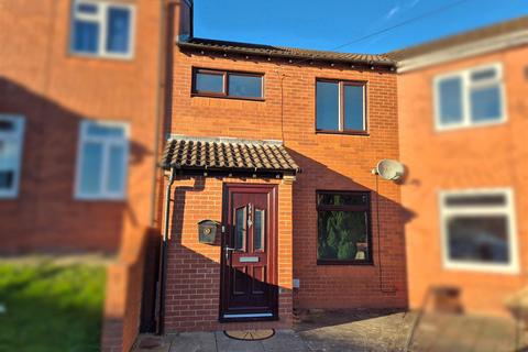 3 bedroom terraced house to rent, Bryn-Y-Ddol, Welshpool