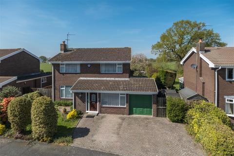 undefined, Covert Rise, Tattenhall
