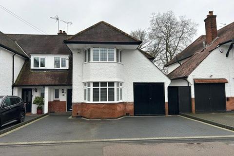 4 bedroom semi-detached house for sale, Field Way, Rickmansworth, Hertfordshire, WD3