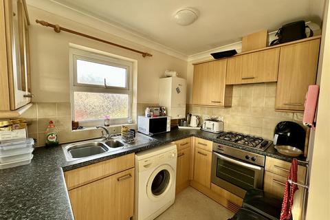 2 bedroom flat for sale, Bellevue Road, Cowes