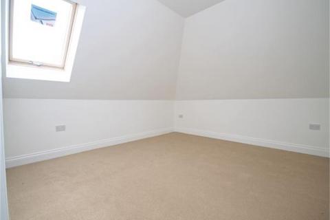 1 bedroom flat for sale, Amanda Court, Ashford TW15