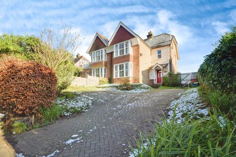 3 bedroom semi-detached house for sale, Cranbrook Road, Hawkhurst