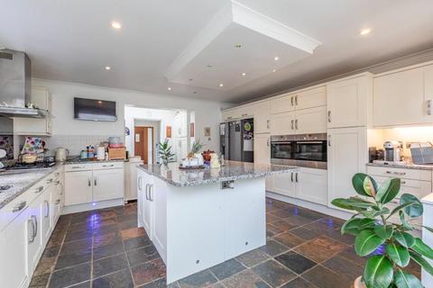 undefined, West Byfleet, Surrey, KT14