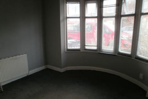 3 bedroom terraced house to rent, Hambledon Road, Middlesbrough TS5