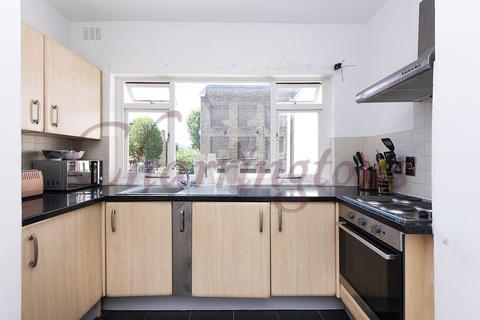 2 bedroom flat to rent, TWO BEDROOM FLAT  FOR SALE  CLIFF ROAD  CAMDEN  NW1