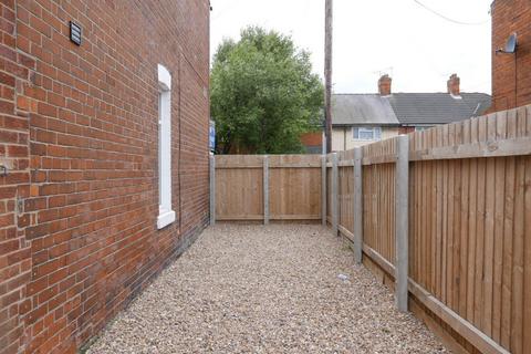 2 bedroom terraced house to rent, 202 Barnsley Street, Holderness Road, HU8 7SA