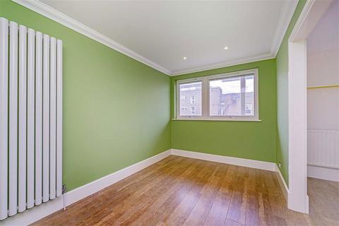 2 bedroom flat to rent, Twickenham Road, Teddington TW11