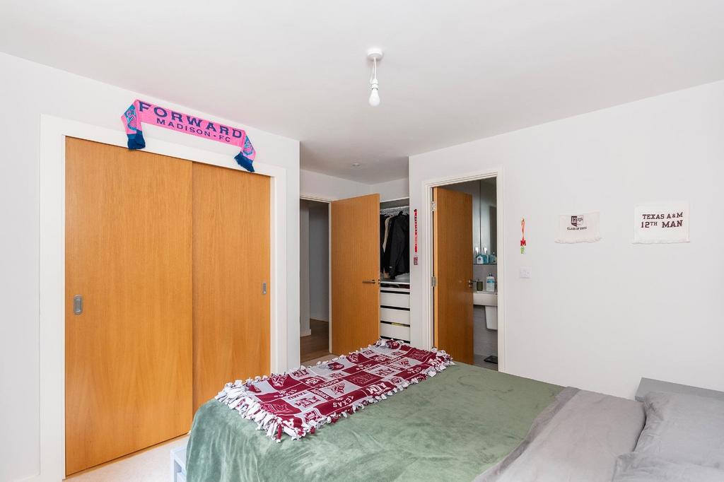 1 A0 Y5 WW - Bedroom D.jpg