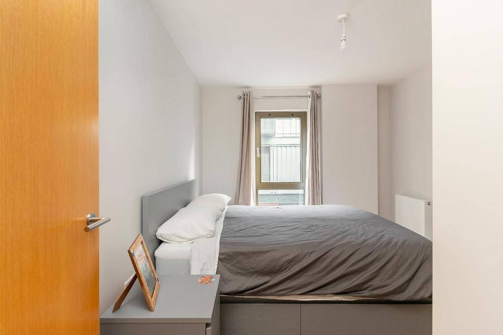 1 A0 Y5 WW - Bedroom C.jpg