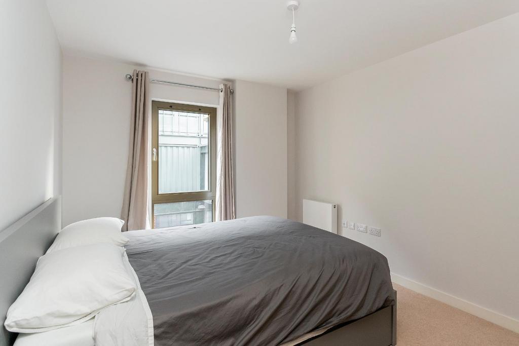 1 A0 Y5 WW - Bedroom B.jpg