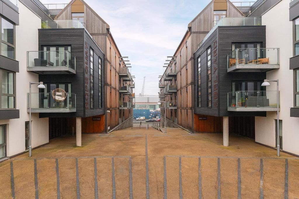 1 A0 Y5 WW - External B.jpg