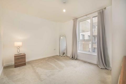 1 bedroom flat for sale, Bollo Bridge Road, London W3