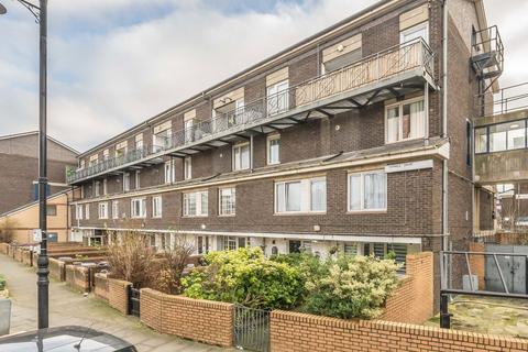 3 bedroom flat for sale, Old Ford Road, London E3