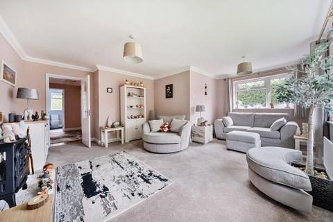 4 bedroom detached house for sale, Winchester Road, Waltham Chase, Southampton, Hampshire, SO32